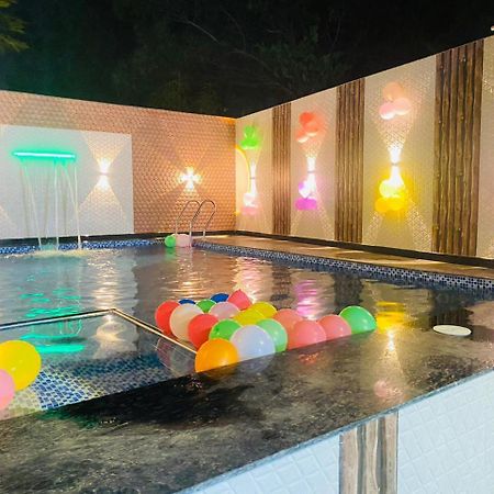 Karla Retreat Resort ロナバラ エクステリア 写真