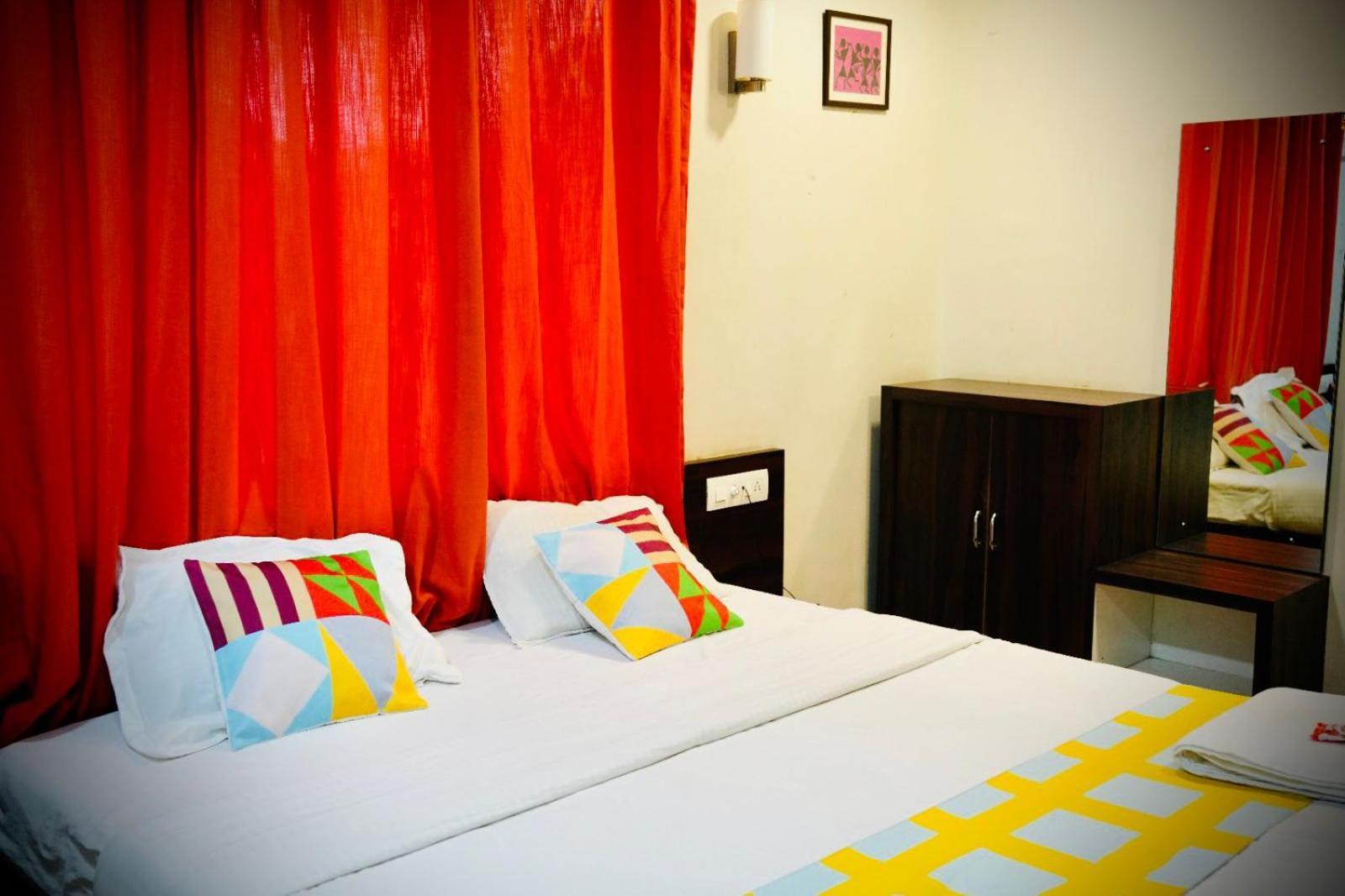 Karla Retreat Resort ロナバラ エクステリア 写真
