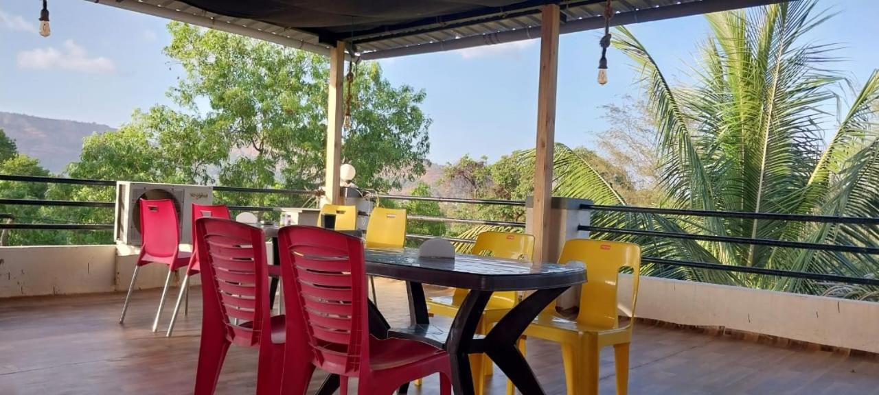 Karla Retreat Resort ロナバラ エクステリア 写真