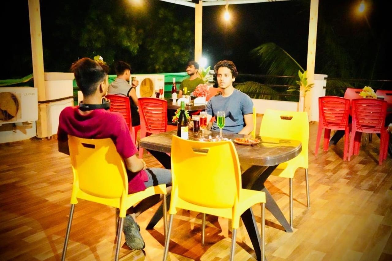 Karla Retreat Resort ロナバラ エクステリア 写真