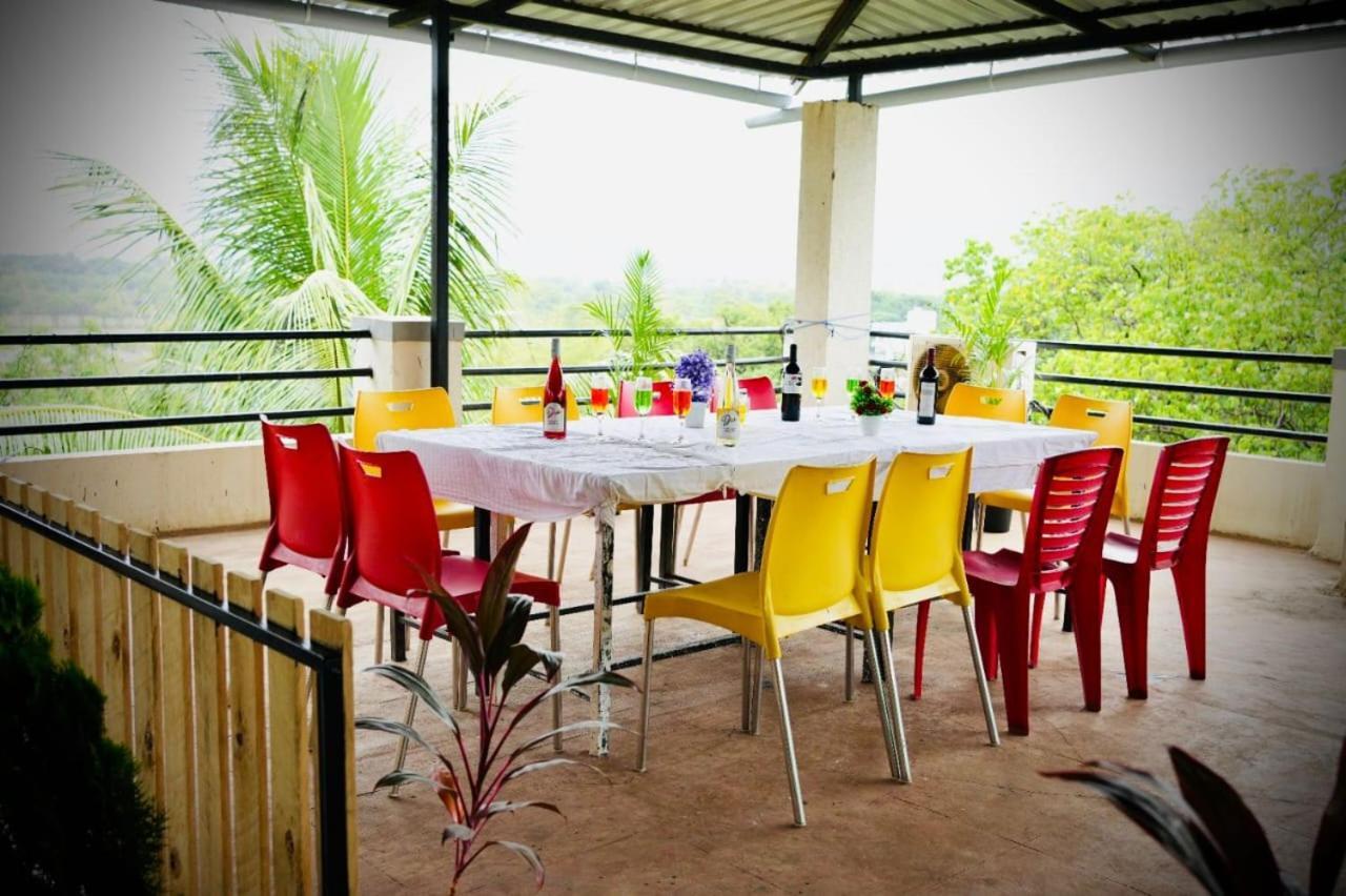 Karla Retreat Resort ロナバラ エクステリア 写真